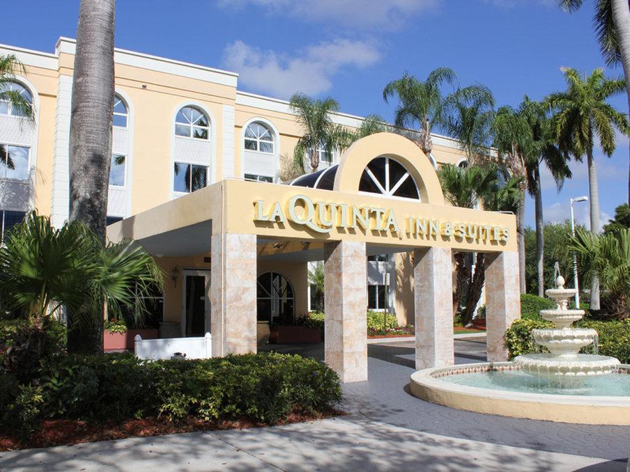 La Quinta By Wyndham Coral Springs South Hotel Exterior foto