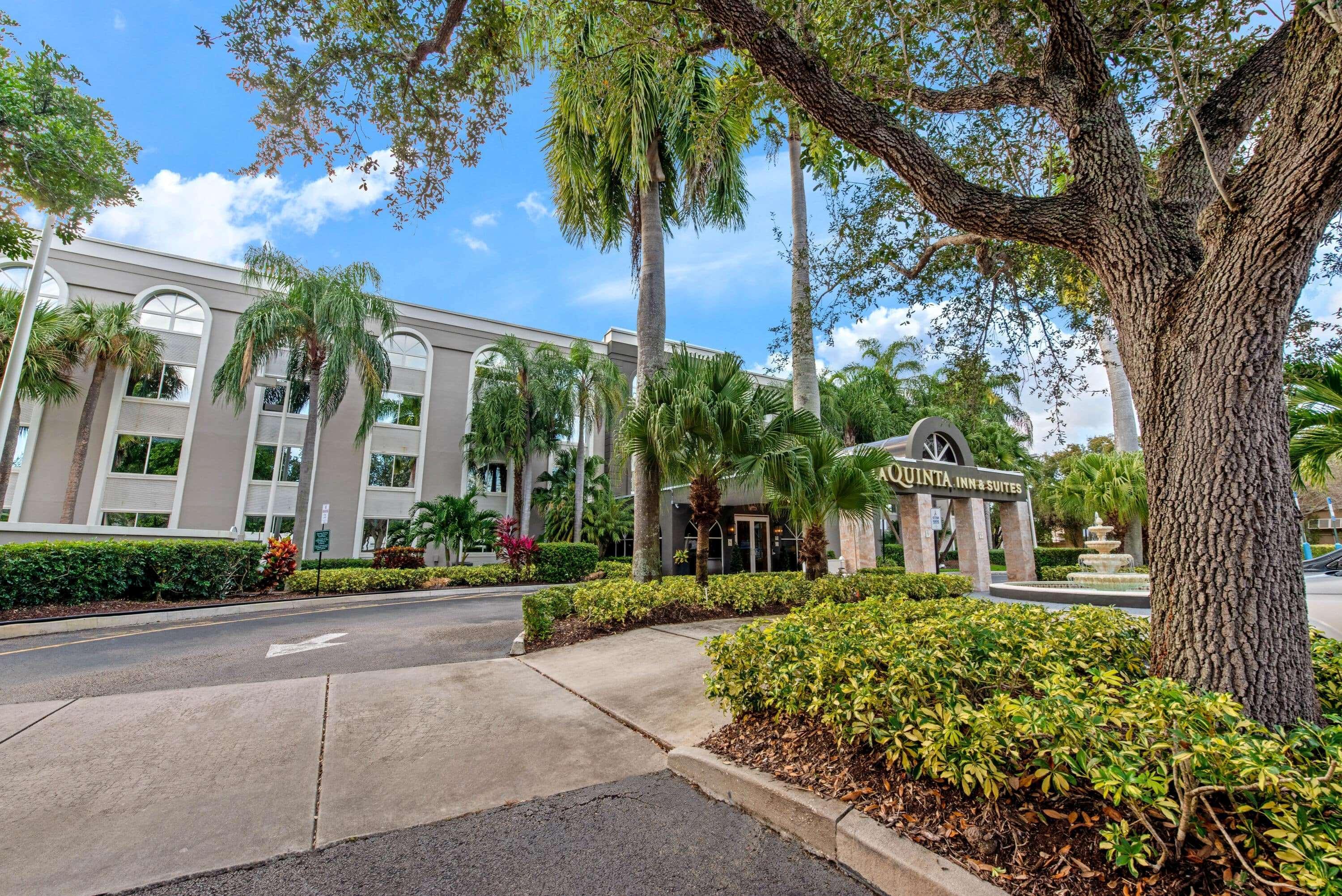 La Quinta By Wyndham Coral Springs South Hotel Exterior foto